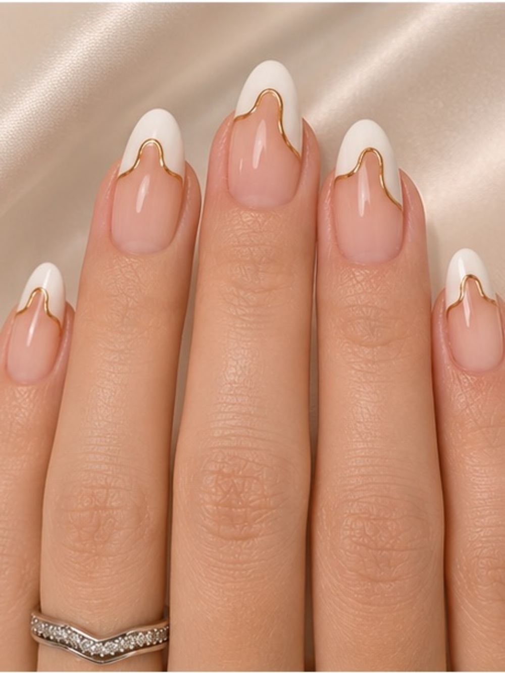 White and Gold
Nails 5 for $20 or $7